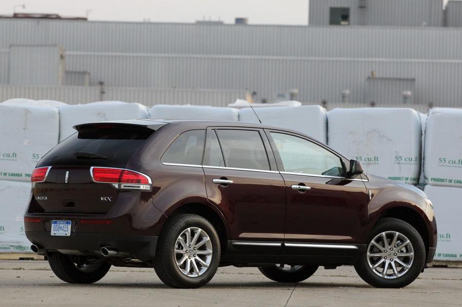  Lincoln MKX 2011 года  (фото 12 из 105)